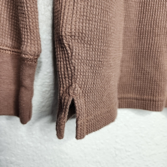 GAP Kids Waffle Henley Shirt in Brown Size M New With Tags - Picture 2 of 8